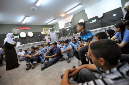إسرائيل تشطب كل ما يتعلق بفلسطين من مناهج مدارس القدس